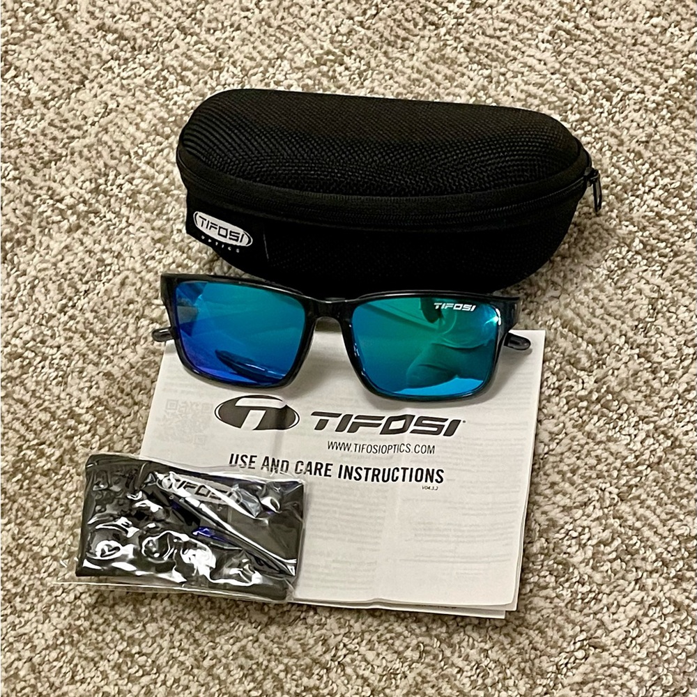 Tifosi Swank Polarized Sunglasses